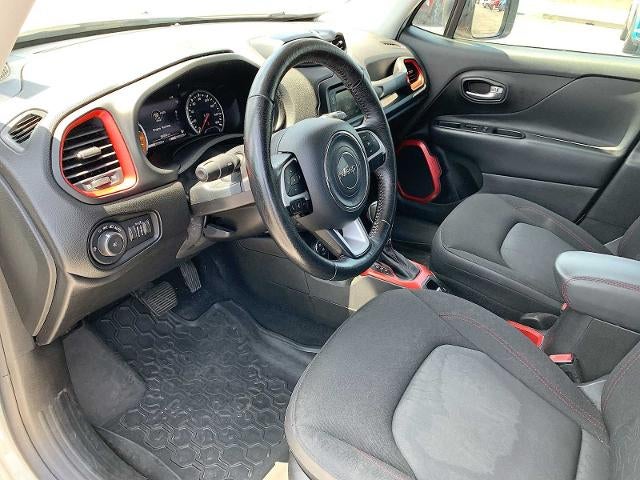 2016 Jeep Renegade Trailhawk - Photo 10